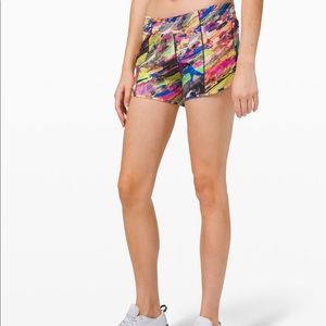 Lululemon Hotty Hot Shorts 4” 10 Tall